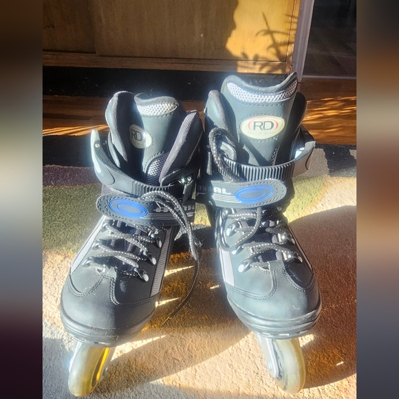 Aerial ST Roller Derby Rollerblades - Picture 4 of 6